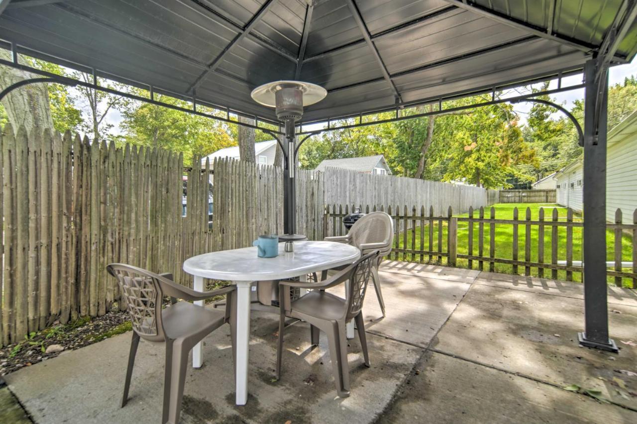 Geneva-On-The-Lake Cottage With Patio Walk To Shore מראה חיצוני תמונה
